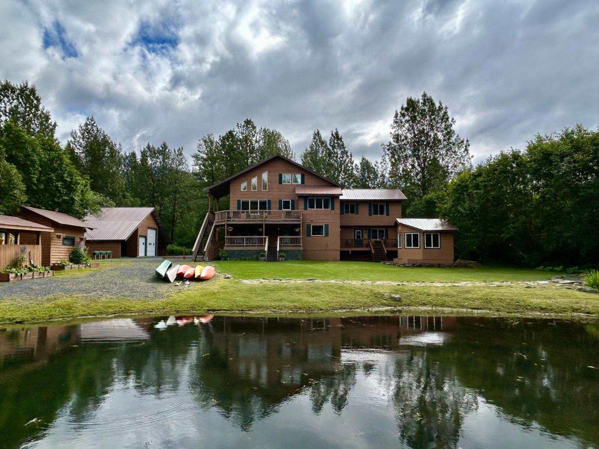 Bear Lake Lodgings B&B, Inc Сьюард Екстер'єр фото